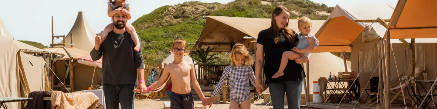 Gezinnen met kinderen op Beachcamp